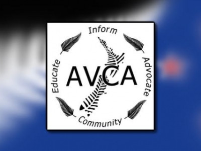 Kiwi Doc Association Side-Tracked Image