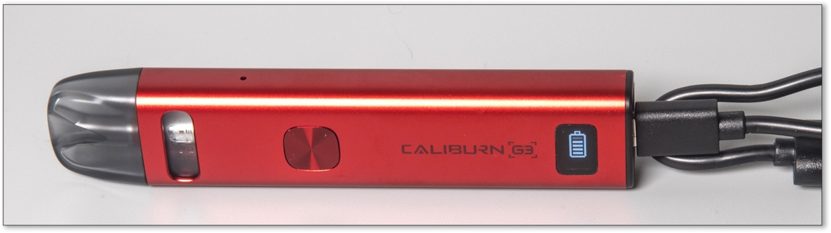 Uwell Caliburn G3 Pod Kit charging