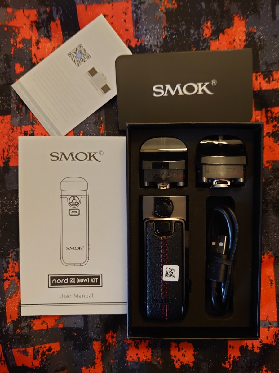 Smok Nord 4 unboxed