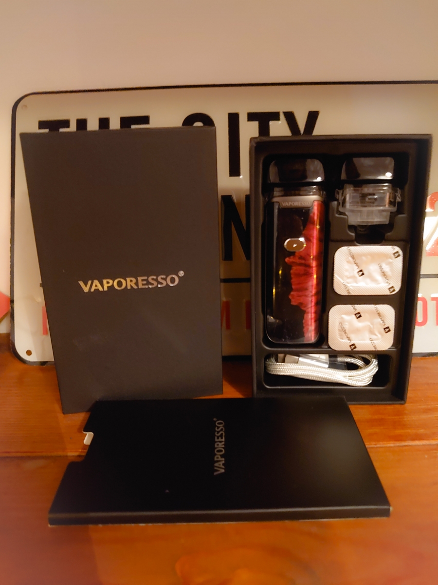 Vaporesso Luxe PM40 unboxing