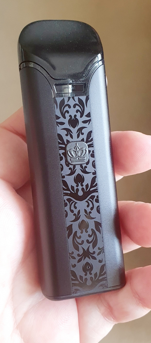Uwell Crown Pod System up close